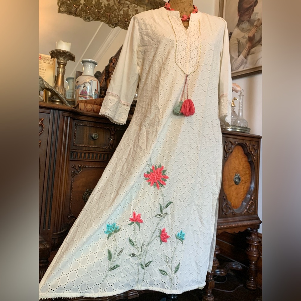 Vintage Cotton Indian Boho Hippie Cottagecore Embroidered Dress Kurti Kaftan